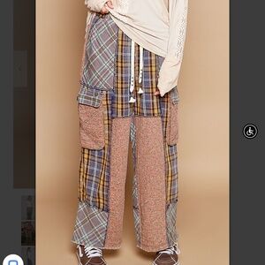 ❤️ Pol “ Glacier Park “ POL Wide Leg Plaid Pants with Cargo Pockets BR54